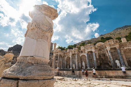 Sagalassos ancient city and Amber Canyon boat tour with lunch