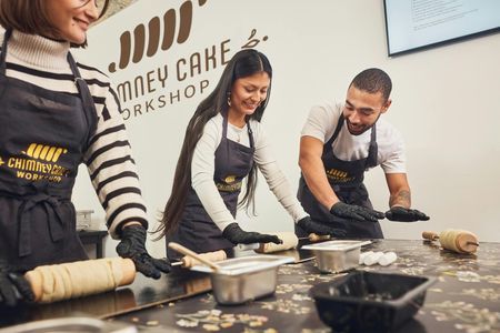 Traditional Kürtőskalács Chimney Cake Workshop in Budapest