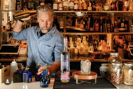 Botanical mixology class in New York City