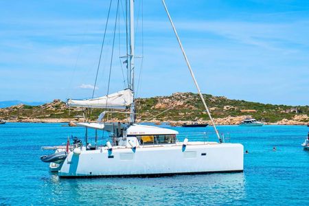 Catamaran tour in La Maddalena archipelago with lunch