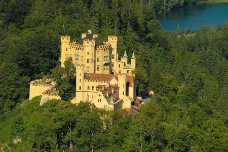 Neuschwanstein and Hohenschwangau castles guided tour from Munich