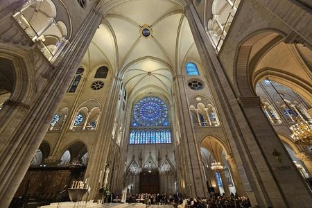 Notre-Dame Cathedral exterior and interior guided walking tour