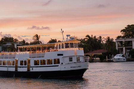 Miami skyline champagne cruise on Biscayne Bay