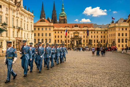 Introductory tour of Prague Castle with skip-the-line ticket