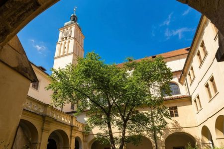 Basilica of St James and Minorite Friary 3-hours tour in Prague