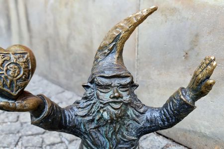 Wrocław in search of dwarves guided city walk