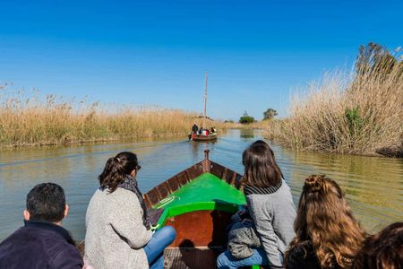 Montanejos and La Albufera day trip with boat ride from Valencia