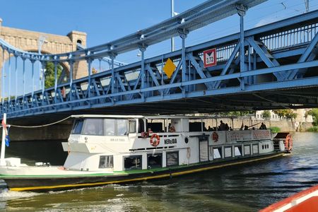 Wrocław guided tour with Old Town walk and river cruise