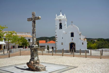 Traditional Algarve full-day guided tour from Vilamoura