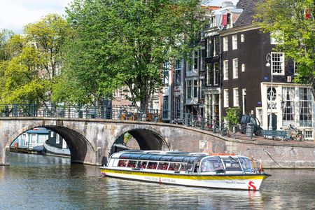 Amsterdam Canal Cruise from Damrak