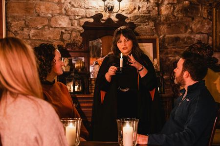 Ghosts and ghouls evening walking tour of Edinburgh