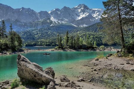 Day trip to Lake Eibsee with pick-up from Munich