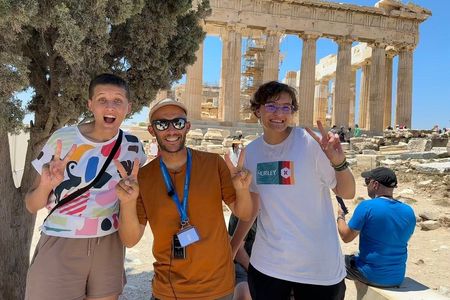 Athens Old Town and Acropolis guided e-bike tour