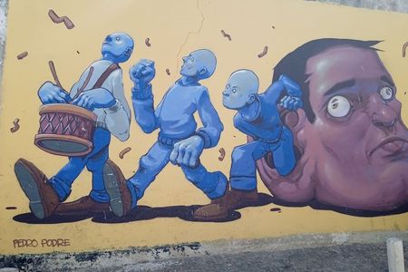 Street art and self-guided scavenger hunt in Lagos