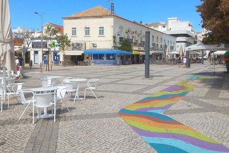 Self-guided scavenger hunt in Portimao