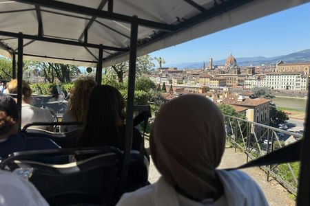 Florence highlights golf cart experience with audioguide