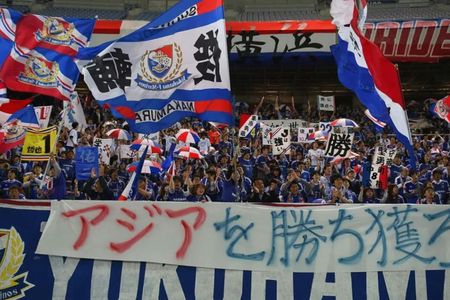 Tokyo football matchday experience with a local host