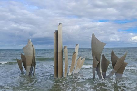 Normandy D-Day landing beaches with American Cemetery guided tour