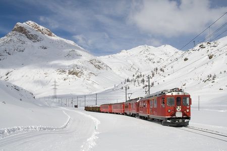 Glacier Express ride from Chur to Andermatt with private pick-up