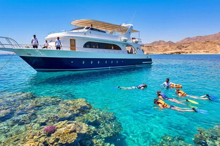 Sunset family cruise to Ras Mohammed National Park with refreshments