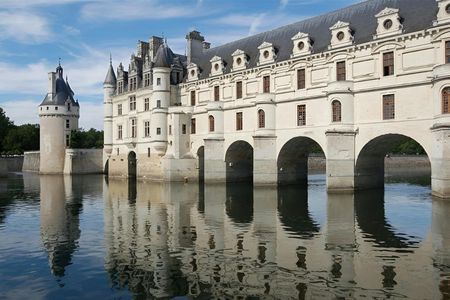 Loire Valley Castles tour with Chambord and Chenonceau from Paris