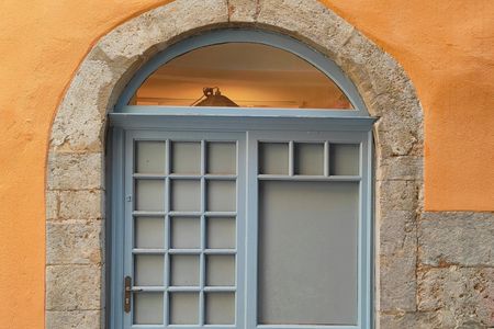Hidden Toulon historic centre walking tour with surprising stories