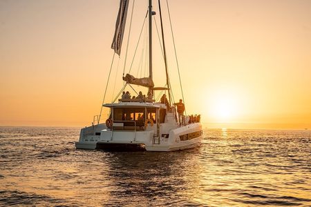 Porto Douro river cruise with Port wine at sunset