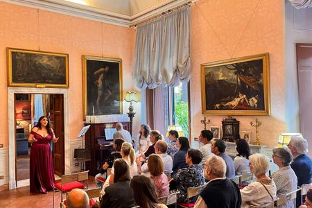 Doria Pamphilj Gallery and secret apartments tour with concert