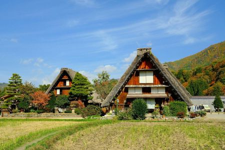 Shirakawago and Kanazawa guided day tour from Osaka