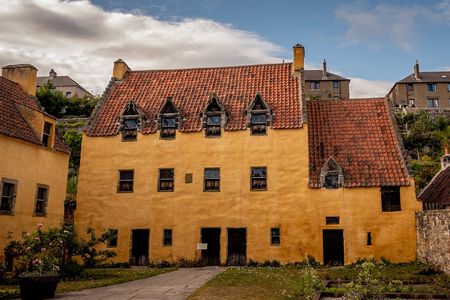Outlander Adventure small-group day tour from Edinburgh