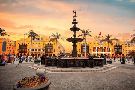 Colonial and modern Lima city tour with San Francisco catacombs