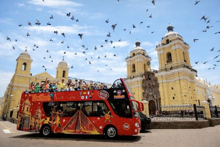 Lima 360° panoramic bus tour with San Francisco catacombs