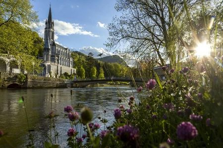 Lourdes Sanctuary tour from Biarritz or Bayonne