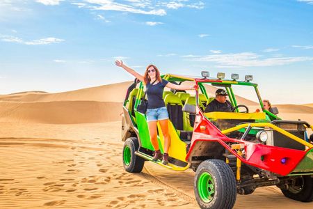 Huacachina dune buggy and sandboarding experience
