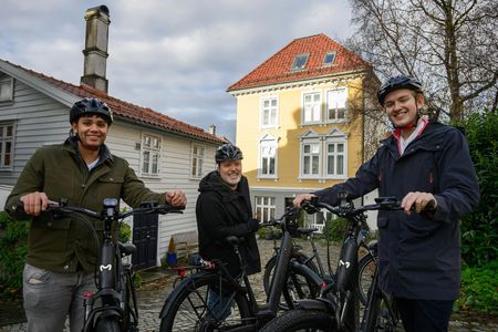 Guided e-bike ride through historic Bergen and waterfront
