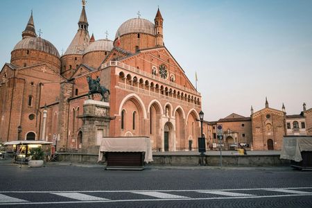 Padova Walking Tour With a Local