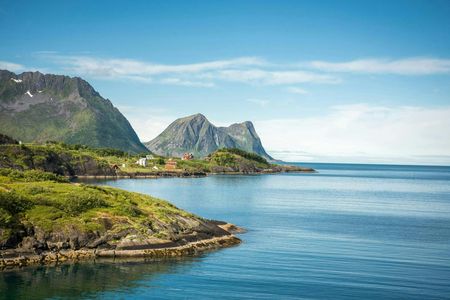 Senja coast and Arctic fjords guided tour from Tromsø