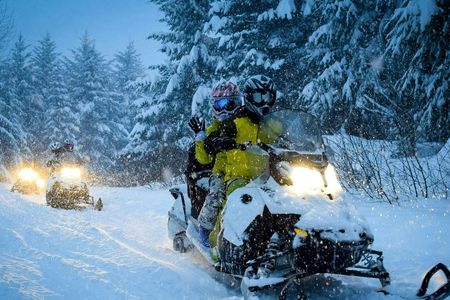 Snowmobile or quad tour and bonfire with transfer from Zakopane