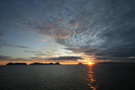 Lofoten midnight sun cruise from Svolvær
