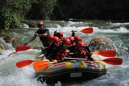Montanejos rafting and thermal pools day trip from Valencia