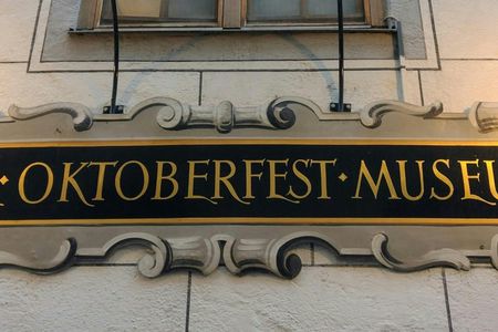 Munich guided tour with beer tasting at the Oktoberfest Museum