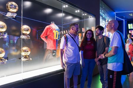 Half-day all-inclusive Barcelona football guided tour