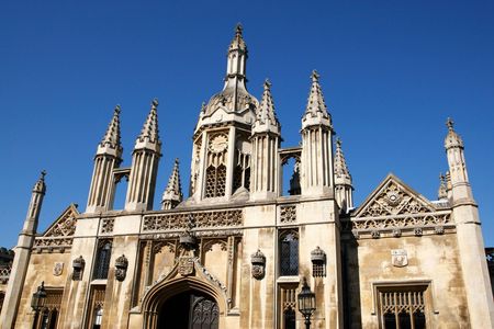 Cambridge walking tour and punting experience
