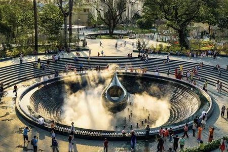 Ho Chi Minh City walking tour of hidden parks with coffee experience