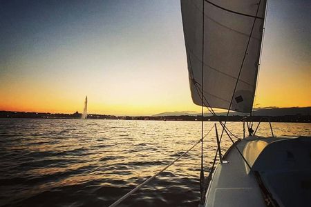 Private sailing trip at sunset from Geneva