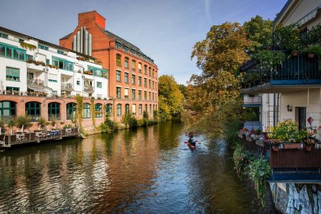 Guided sunset canoe tour in Leipzig