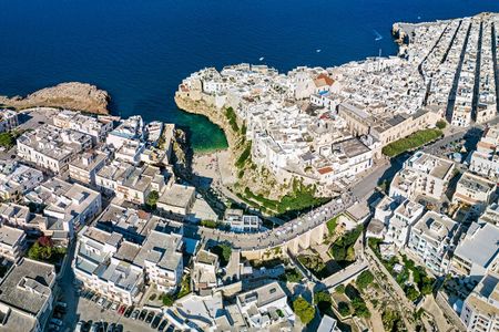 Alberobello, Monopoli, and Polignano guided tour from Bari or Polignano a Mare