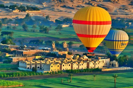 Premium Luxor Guided Tour from Hurghada and Hot Air Balloon Experience