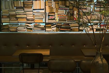 Saigon Opera House and café tour in Ho Chi Minh City