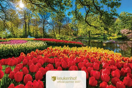 Keukenhof ticket with transfer, bus audio guide and canal cruise